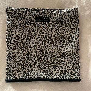 Skids warm neck cover